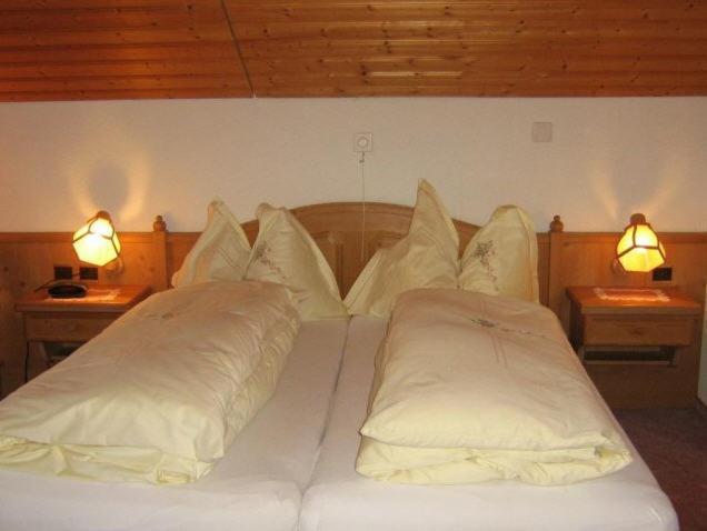 Hotel Hirschen Alt St. Johann Kamer foto